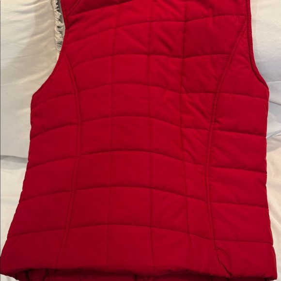 Ralph Lauren Cherry Quilted Vest - Picture 8 of 8